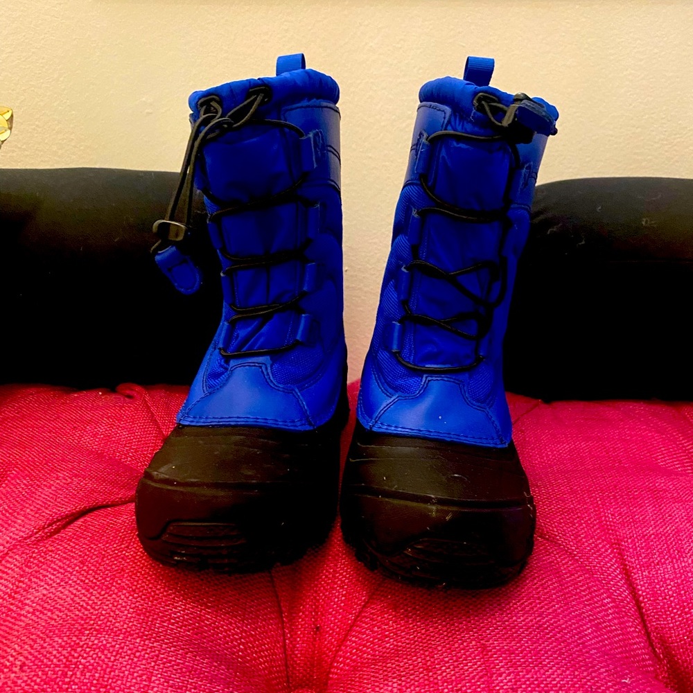 North Face Kids Alpenglow IV size 3 Winter Thermal Boots Cobalt Blue N-NIB
